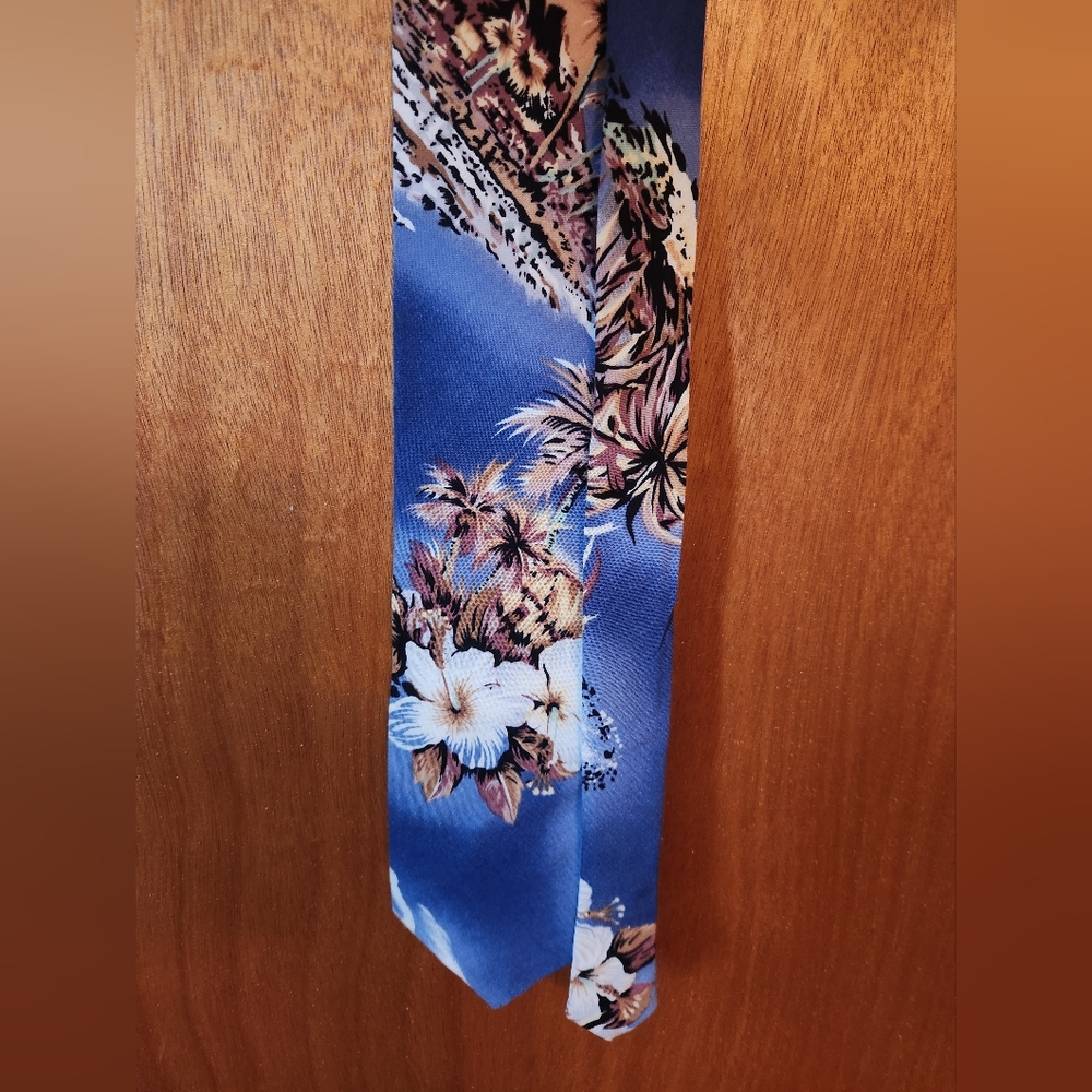Vintage Hawaiian Neck Tie Hilo Hattie